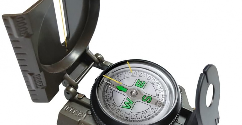 Ročni navigacijski kompas